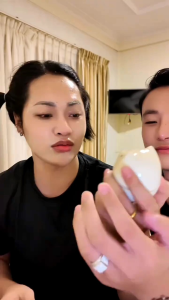 PLGGO COLLAGEN MASK SKINCARE. FACE. GLOW