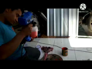 Mollar 300W Spray Cat: Solusi Praktis untuk Pekerjaan Rumah