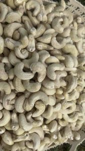 KACANG METE MENTAH UTUH 1KG