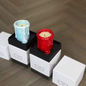 กล่องของขวัญเทียนหอมแบรนด์ M - ของขวัญตกแต่งบ้านสุดสร้างสรรค์ที่มาพร้อมกลิ่นหอม เหมาะสำหรับเป็นของขวัญให้เพื่อนและคนสนิทในวันเกิด