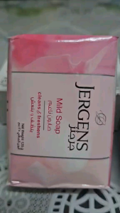 Jergens Mild Soap cleanses and freshens Net Weight 150 g