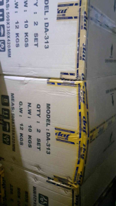Power amplifier dat da 313 ORIGINAL\\n\\n Pengenalan Amplifier Daya DAT DA 313\\n\\nAmplifier Daya DAT DA 313 adalah amplifier audio profesional yang dirancang untuk pemutaran musik berkualitas tinggi. Amplifier ini memiliki spesifikasi dan fitur unggulan yang menjadikannya pilihan ideal bagi penggemar audio dan profesional di industri musik.\\n\\n Spesifikasi dan Fitur Amplifier\\n\\nAmplifier Daya DAT DA 313 memiliki spesifikasi dan fitur yang menonjol, seperti:\\n\\n- Output daya tinggi yang dapat menghasilkan suara yang jernih dan kuat\\n- Input dan output yang kompatibel dengan berbagai perangkat audio\\n- Kontrol volume yang presisi untuk pengaturan suara yang tepat\\n- Desain ringkas dan ergonomis untuk penggunaan yang nyaman\\n\\n Perbandingan dengan Amplifier Lainnya\\n\\nAmplifier Daya DAT DA 313 menawarkan beberapa keunggulan dibandingkan amplifier lainnya, antara lain:\\n\\n- Kualitas suara yang lebih baik karena teknologi audio terkini\\n- Desain yang lebih ringkas dan mudah digunakan\\n- Harga yang kompetitif dibandingkan amplifier berkualitas tinggi lainnya\\n\\n Cara Kerja Amplifier untuk Pemutaran Musik\\n\\nAmplifier audio profesional seperti Amplifier Daya DAT DA 313 bekerja dengan prinsip dasar yang sama, yaitu mengubah sinyal audio rendah ke sinyal audio yang lebih kuat.\\n\\n Prinsip Kerja Amplifier Audio Profesional\\n\\nAmplifier audio profesional bekerja dengan menerima sinyal audio masuk dari perangkat sumber seperti komputer atau pemutar musik, kemudian mengubah sinyal tersebut menjadi sinyal audio yang lebih kuat dan mengirimkannya ke speaker atau sistem audio lainnya.\\n\\n Mengoptimalkan Suara dengan Amplifier Kualitas Tinggi\\n\\nUntuk mendapatkan hasil optimal dari Amplifier Daya DAT DA 313, ada beberapa tips yang dapat Anda lakukan:\\n\\n- Pastikan speaker dan sistem audio lainnya kompatibel dengan amplifier\\n- Atur kontrol volume dengan tepat untuk mendapatkan suara yang seimbang\\n- Gunakan kabel audio berkualitas tinggi untuk menghubungkan perangkat sumber dengan amplifier\\n\\n Membeli dan Menggunakan Amplifier untuk Sistem Audio\\n\\nUntuk mendapatkan hasil optimal dari Amplifier Daya DAT DA 313, ada beberapa hal yang perlu dipertimbangkan saat membeli dan menggunakan amplifier.\\n\\n Panduan Pembelian Amplifier yang Tepat\\n\\nBerikut adalah beberapa tips untuk membeli amplifier yang tepat:\\n\\n- Tentukan kebutuhan audio Anda, seperti jenis musik yang ingin Anda putar dan jumlah speaker yang akan digunakan\\n- Pilih amplifier dengan spesifikasi yang sesuai dengan kebutuhan Anda\\n- Bandingkan harga dan fitur amplifier dari merek-merek berbeda sebelum membeli\\n\\n Tips Penggunaan Amplifier untuk Hasil Optimal\\n\\nUntuk mendapatkan hasil optimal dari Amplifier Daya DAT DA 313, ada beberapa tips yang dapat Anda lakukan:\\n\\n- Pasang amplifier pada lokasi yang aman dan stabil\\n- Gunakan kabel audio berkualitas tinggi untuk menghubungkan perangkat sumber dengan amplifier\\n- Atur kontrol volume dengan tepat untuk mendapatkan suara yang seimbang\n}