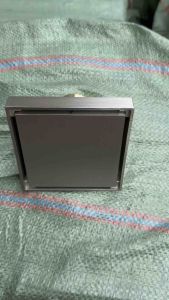 Ga thoát sàn ngăn mùi nhà tắm mặt cắt gạch 12x12cm vừa ống thoát phi 90 chất liệu Đồng mạ mờ