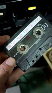 Set 2 cuốn băng cassette tiếng hát Phương Dung phôi Sony HF