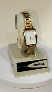 CASIO LADIES GOLD LTP V009G 7E