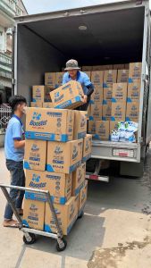 Thùng Nước giặt xả Booster hương ngàn hoa 35L/túi Combo 4 túi TẶNG kèm 4 túi mini 250ml  Hàng chính hãng