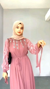 Gaudy Pearl Dress: Pilihan Terbaik untuk Pesta & Kondangan