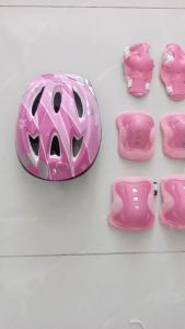 Nón bảo hiểm cho bé + Bộ bảo vệ tay chân ( 3 màu : hồng xanh đỏ)