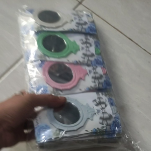 50pcs Souvenir Kaca Bulat Warna-Warni Kemas Plastik Alas Ucapan Cantik