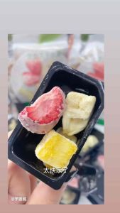 Ursnack Freeze Dried Fruit / Snack Durian Vacum / Strawberry Beku