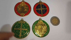 St. Benedict Medal Metal Red & Green High Quality – Catholic Religious Medal Saint Benedict Protection Medal Religious Gift