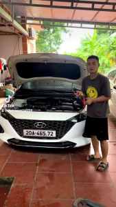 Kích đề nổ tích hợp bơm lốp đèn pin và sạc dự phòng