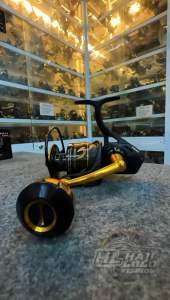 Reel Spinning PENN Slammer IV