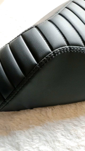 Cover jok motor model Caferacer Nmax pake karet tinggal pasang