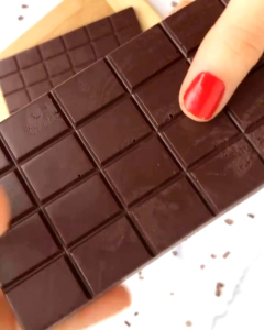 Cokelat Blok 350gr: Menguasai Kekuatan Cokelat untuk Kue dan Snack