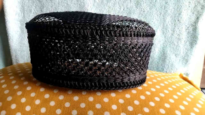 Pecic Songkok Rajut Jaring Pokos Hitam Tinggi: Pilihan Terbaik Untuk Pria