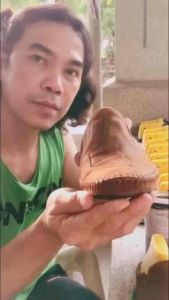 เสื้อผ้ารองเท้าหนังแท้แฮนด์เมด 100% โอแดงชู รหัสสินค้า 401 ทรงเท้าเรียว สลับลาย สี: ตาลออย ผิวเรียบ รูปแบบสมดุล