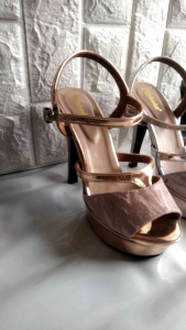 sepatu high heels wanita terbaru tinggi 13cm