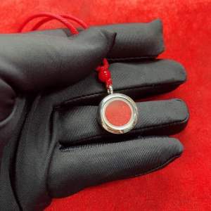 Mặt dây chuyền phong thủy hạt Chu Sa Thần Sa