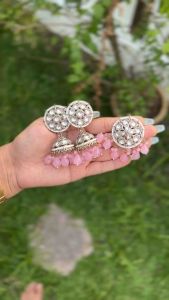 Kundan Tikka and Earrings Set