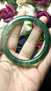 Green Strawberry Starlight Quartz Bangle 57mm+- 绿草莓千层星光水晶手镯 57mm+-