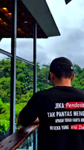 T-Shirt Sang Pendosa kain katun combet kaos kata kata kaos viral kaos pria distro kaos terbaru