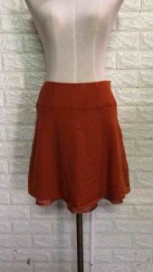 กระโปรง เอวสูง ผ้าลูกฟูก สีส้มอิฐ สวยมาก ผ้าดี มีซับใน