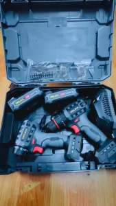 OSUKA สว่านไร้สาย 3 ระบบ รุ่น OCHD802-D2 มาพร้อม ไขควงไร้สาย รุ่น OCSD756-N ชุดคู่สุดคุ้ม แบตเตอรี่ 2.0Ah 2ก้อน  -รายละเอียดสินค้า: ***************************************** ไขควงไร้สาย OSUKA ไขควงไร้สาย 20V รุ่น OCSD756-N เครื่องเปล่า ไขควงไฟฟ้า ไขควง คว