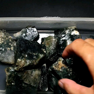 Batu Akik Bahan / Bongkahan Lumut suliki Lempengan Unik