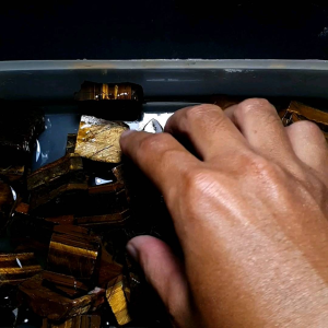 Batu Akik Bahan Tiger Eye Asli Natural / Bongkahan Tiger Eye Unik Asli Natural Langka