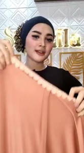 HIJAB/JILBAB INSTAN JUMBO SYARI BERGO JERSEY JUMBO QUEEN ORIGINAL NAZILLA