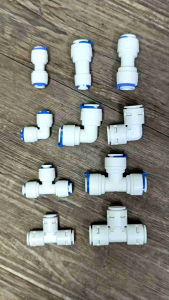 ข้อต่อ ข้องอ สามทาง สวมเร็ว ฟิตติ้ง อุปกรณ์เครื่องกรองน้ำ แบบเสียบสาย ขนาด 1/4 นิ้ว 3/8 นิ้ว (รบกวนดูตารางขนาดสินค้าก่อนสั่งด้วยค่ะ)