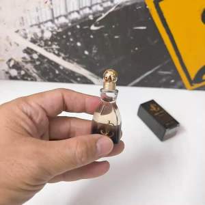 Nước hoa nữ mini I want choo forever 5ml(đen)