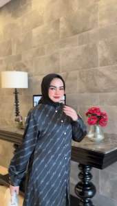 Zurriyah dress by restu mandeh