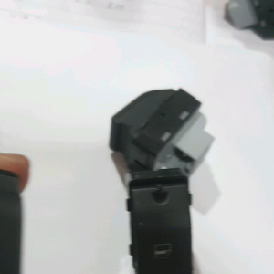 công tắc lên xuống kính hovo 2 chân 3 chân phụ  lái chung