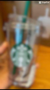 พร้อมส่ง แก้วกาแฟสตาร์บั๊ค พร้อมฝาปิด+หลอด Starbucks Plastic Cold Cup แก้วพลาสติกหนา งานแข็งแรง ใช้ซ้ำได้ 300ml. แก้วกาแฟ