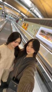 Jacob knit set ชุดเซ็ตรุ่นใหม่ งานไหมพรมอย่างดี ตัวเสื้อมีฮู้ด น่ารักมาก