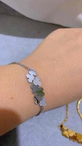 Gelang Serut Miki Pasir Titan: Desain Unik & Aman Untuk Anak