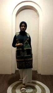 OUTER BATIK TENUN WANITA /OUTER KOREAAN TAMPA LENGAN/BATIK TENUN 004 BLAZER WANITA KEKINIAN