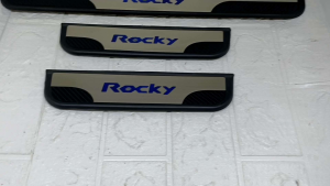 Sillplate samping mobil Rocky non led