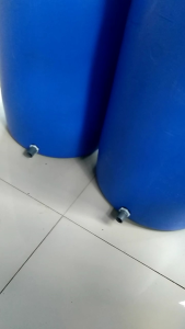200 liter Derum Gentong Toren Air Sudah Di Pasang Pipa 3/4 Sudah Bersih Dari Derum Bekas