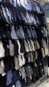 Celana Panjang Jeans Standar Pria: Panduan Lengkap