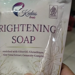 Sabun Kedas Brightening Soap: Perawatan Wajah & Badan Kulit Terasa Lembut & Segar