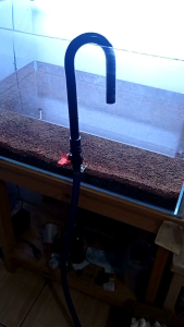PEREDAM TEKANAN ISI AIR AQUARIUM