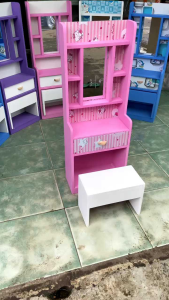 meja rias + bangku murah minimalis / tinggi 100cm lebar 38cm panjang 18cm. kaca dan hendel ada di laci pertama di packing terpisah
