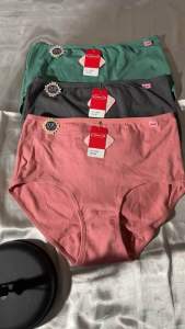3 PCS CD SOREX 1229 WANITA JAHITAN BELAKANG TIPE TINGGI L-EQL