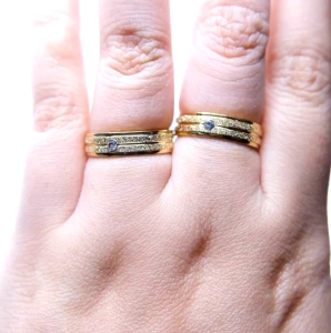 [GRATIS CETAK NAMA] Cincin Couple Titanium Anti Karat M16 | Cincin Pasangan | Cincin Hadiah | Cincin Lamaran | Cincin Tunangan | Aksesoris Pria Wanita