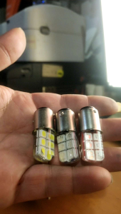 LAMPU LED BAYONET REM STOP STROBO KEDIPJELYY 12 MATA BISA SEMUA MOTOR UNIVERSAL