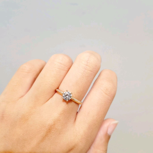 Deux - Cincin Wanita Mata Satu Bulat