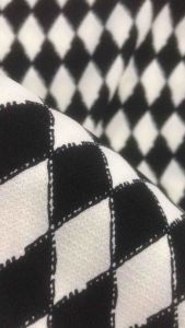 Vải Cotton xốp hoạ tiết trắng đen co giãn nhẹ dày mềm (khổ 1m5)may đầm váy vestquần tây Comple thời trang